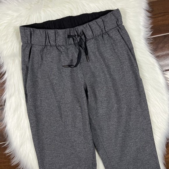 Lululemon Size‎ 4 Heathered Black Gray On The Fly Pants - Picture 2 of 11